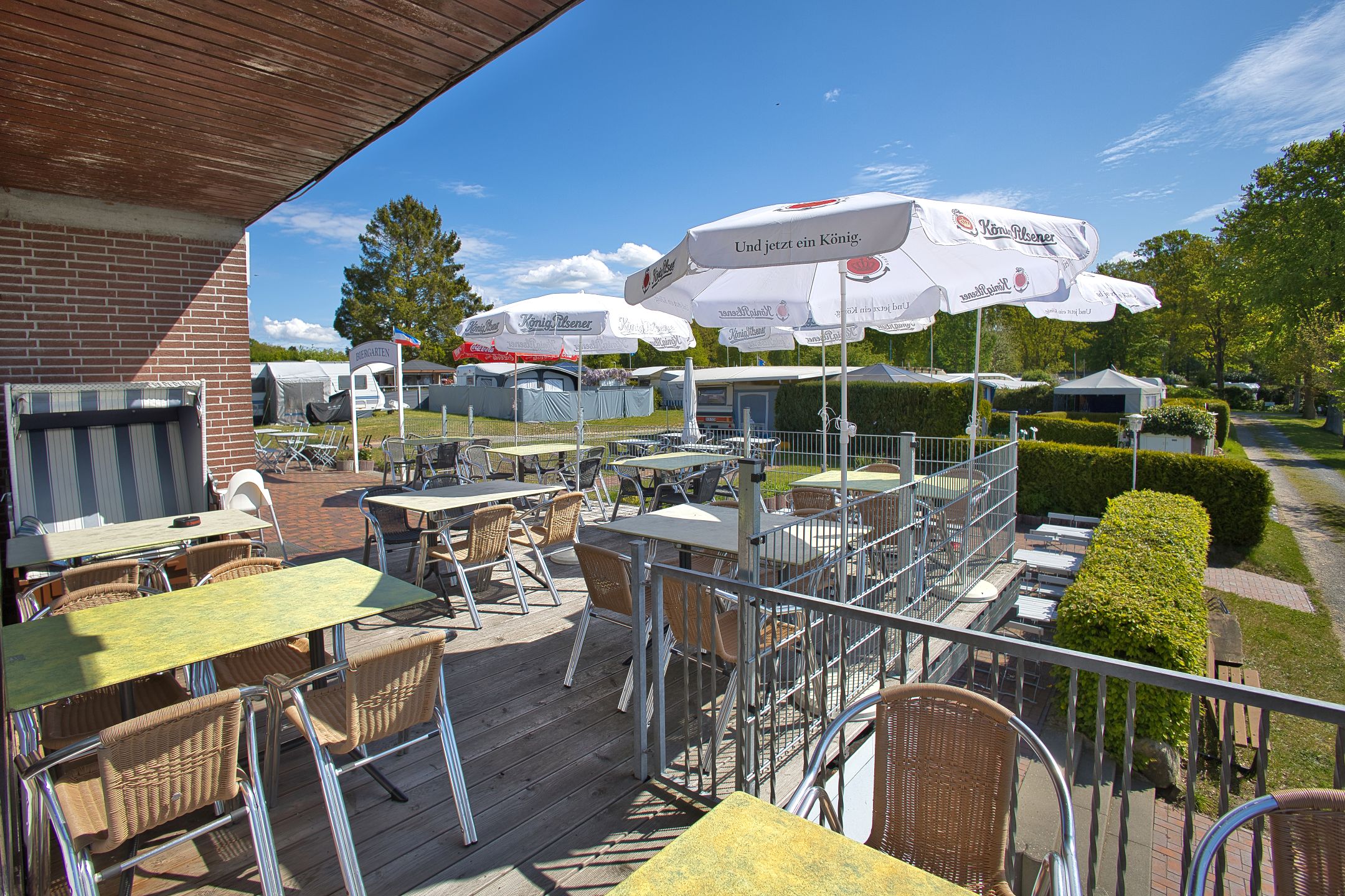 Terasse und Biergarten.
